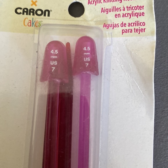 Set of Knitting Needles - Picture 2 of 5